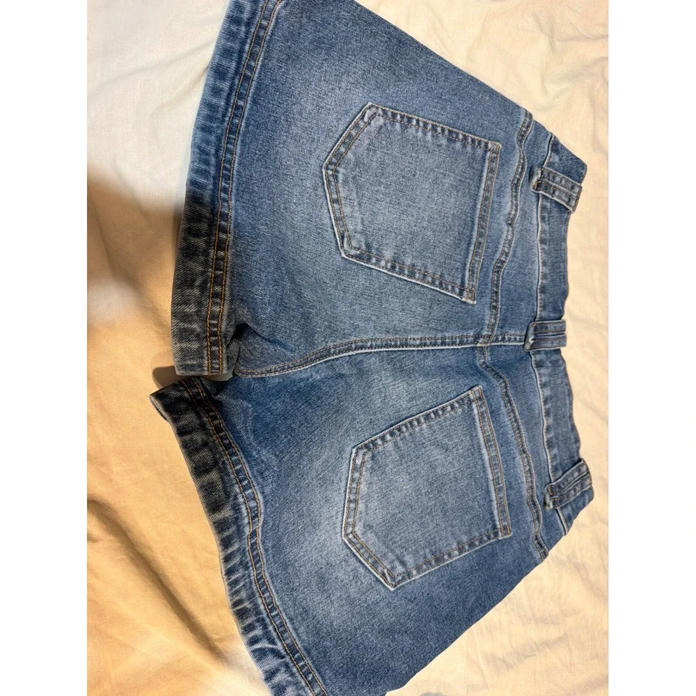 Flamingals Wash Split Studded Mid Waist Denim Shorts Blue XS 273132 XC